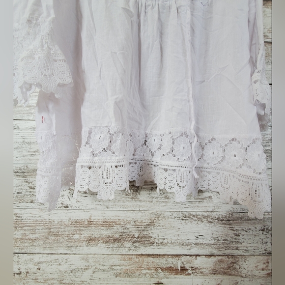 Boho Flowy White Lacy Embroidered Top - Picture 6 of 11